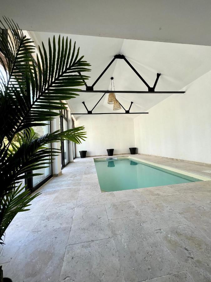 Manoir Les Feuillantines Piscine & Spa Isques Buitenkant foto